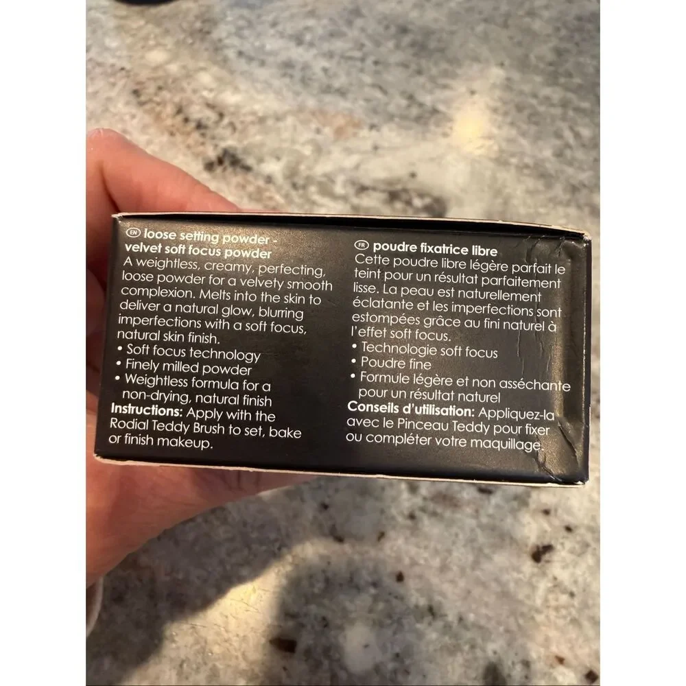 Rodial Glass Powder - Picture 6 of 8